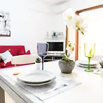 公寓 Casa Matilda - Villasimius, 3 Bedrooms, Double Private Garden, Sleeps 7 *