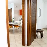Casa Matilda - Villasimius, 3 Bedrooms, Double Private Garden, Sleeps 7 Apartament