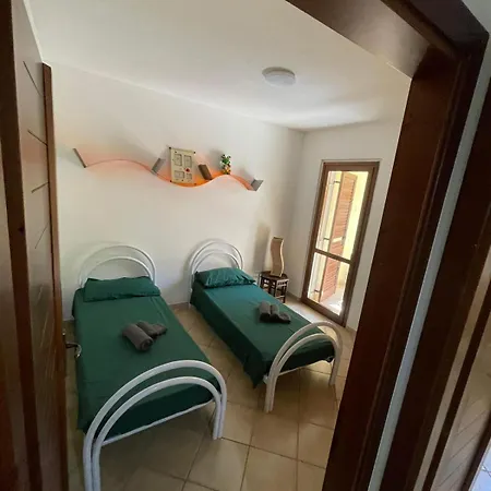 Casa Matilda Villasimius, 7 Posti, 3 Stanze, Doppio Giardino Apartamento