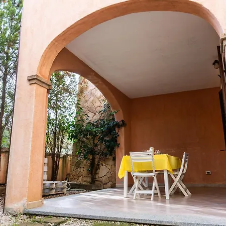 Apartamento Casa Matilda Villasimius, 7 Posti, 3 Stanze, Doppio Giardino *